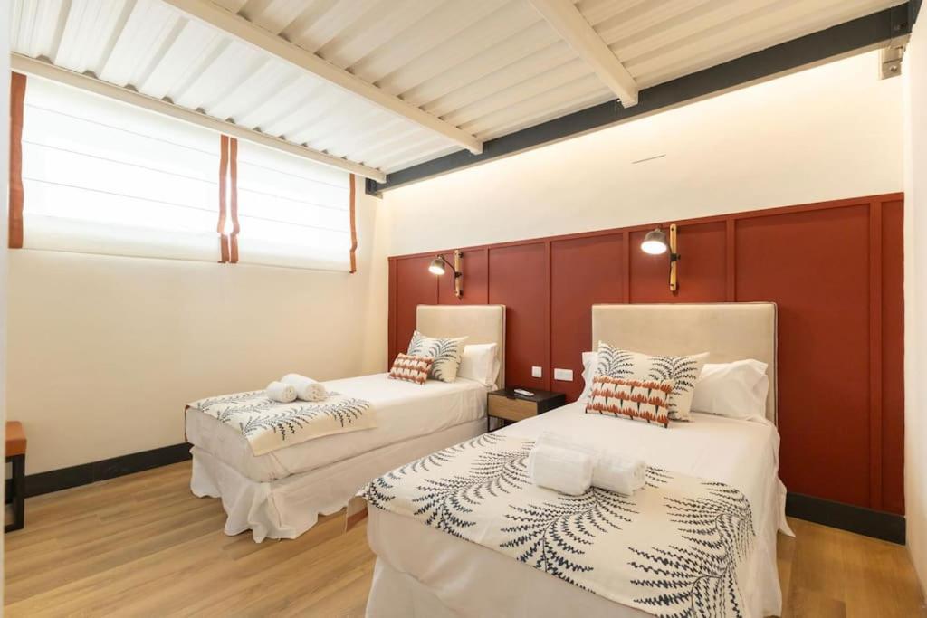 Pasaje Mallol Central Duplex By Valcambre Seville Luaran gambar